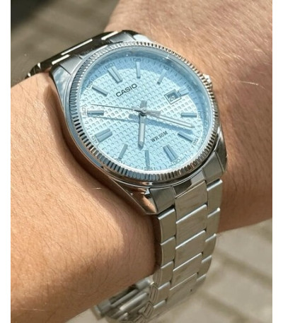 Reloj Casio Esfera Azul Claro Unisex - MTP-1302PE-2AVEF