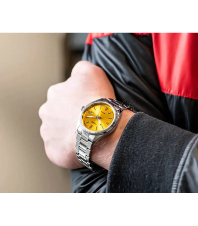 Reloj Casio Guilloche con Esfera Amarillo Azafrán Unisex - MTP-1302PD-9AVEF