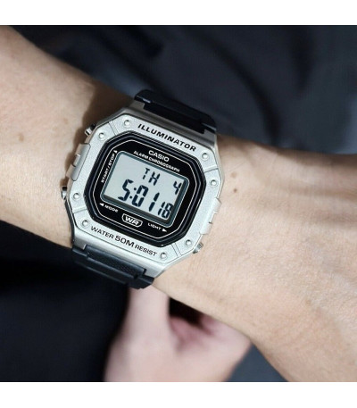 Reloj Digital Negro y Plateado CASIO Collection - W-218HM-7AVEF