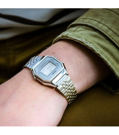Reloj Mujer Vintage Plateado Digital Mediano CASIO - LA680WEA-7EF